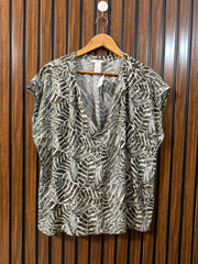 Chest medium  Baggy Style  Lenght 26  Fabric Linen Women's Elegant Half Sleeve Top