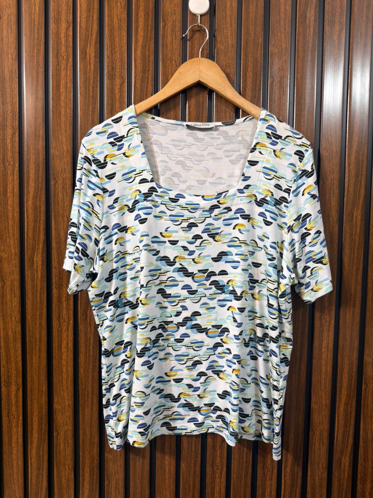 Chest 25  Lenght 26 Ladies Branded Western T Shirt