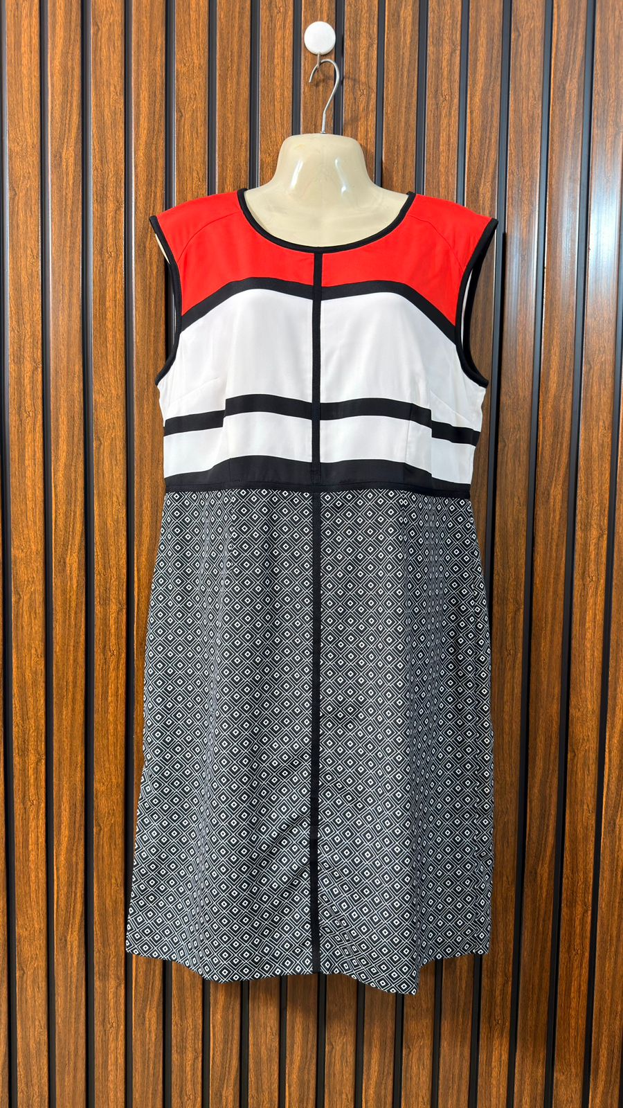 Chest 20  Lenght 39  Fabric Silk Jersey Women’s Smart Long Maxi