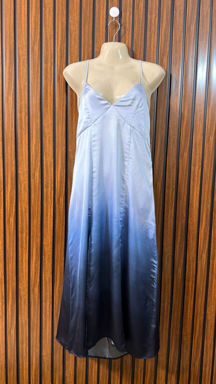 Chest 17  Lenght 48  Fabric Silk Western Women’s Maxi