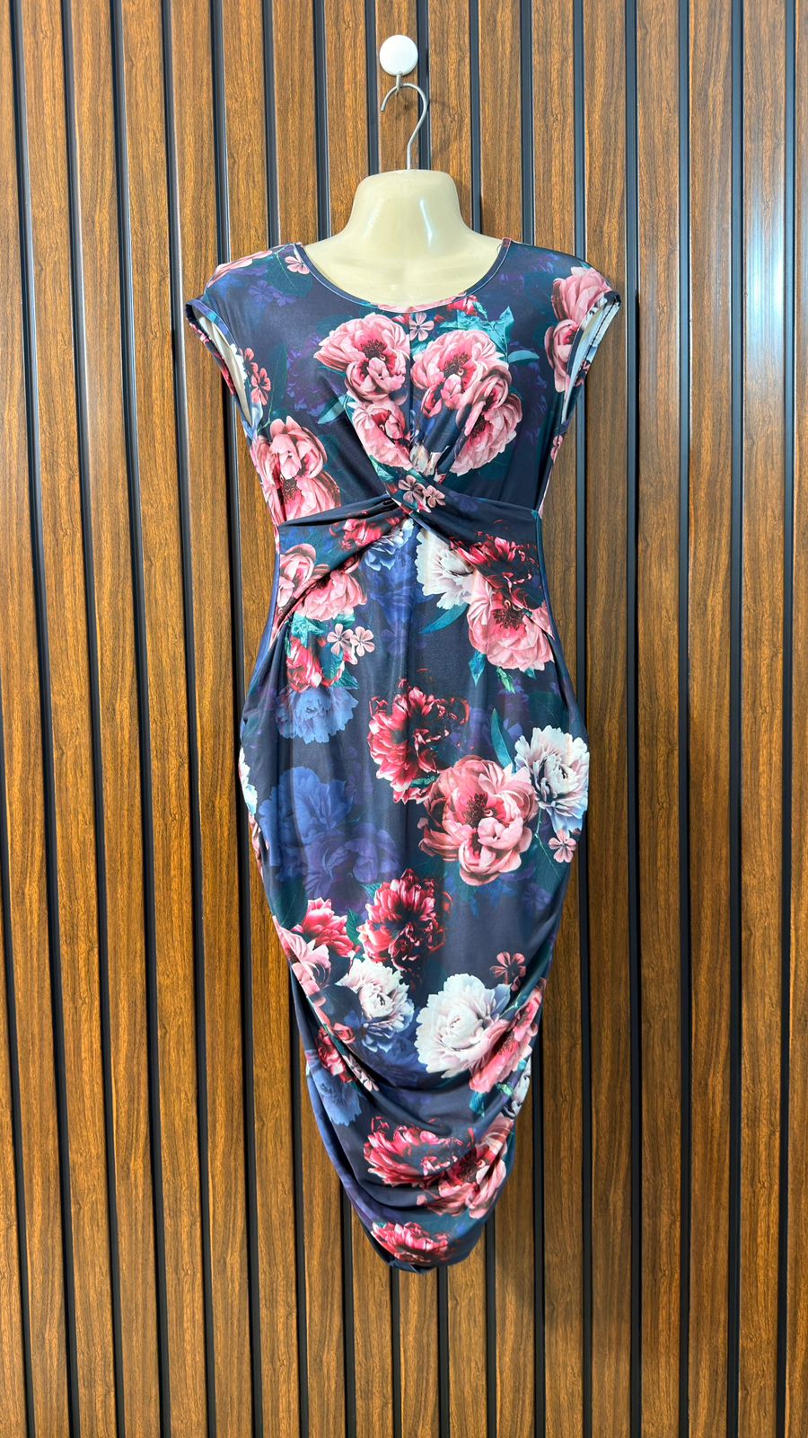 Chest 20  Lenght 40  Fabric Silk Jersey Branded Women’s Maxi Dress