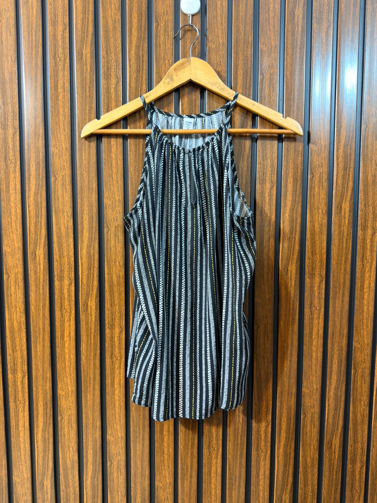 Chest 20  Lenght 24  Fabric linen Women's Summer Sleeveless Wear