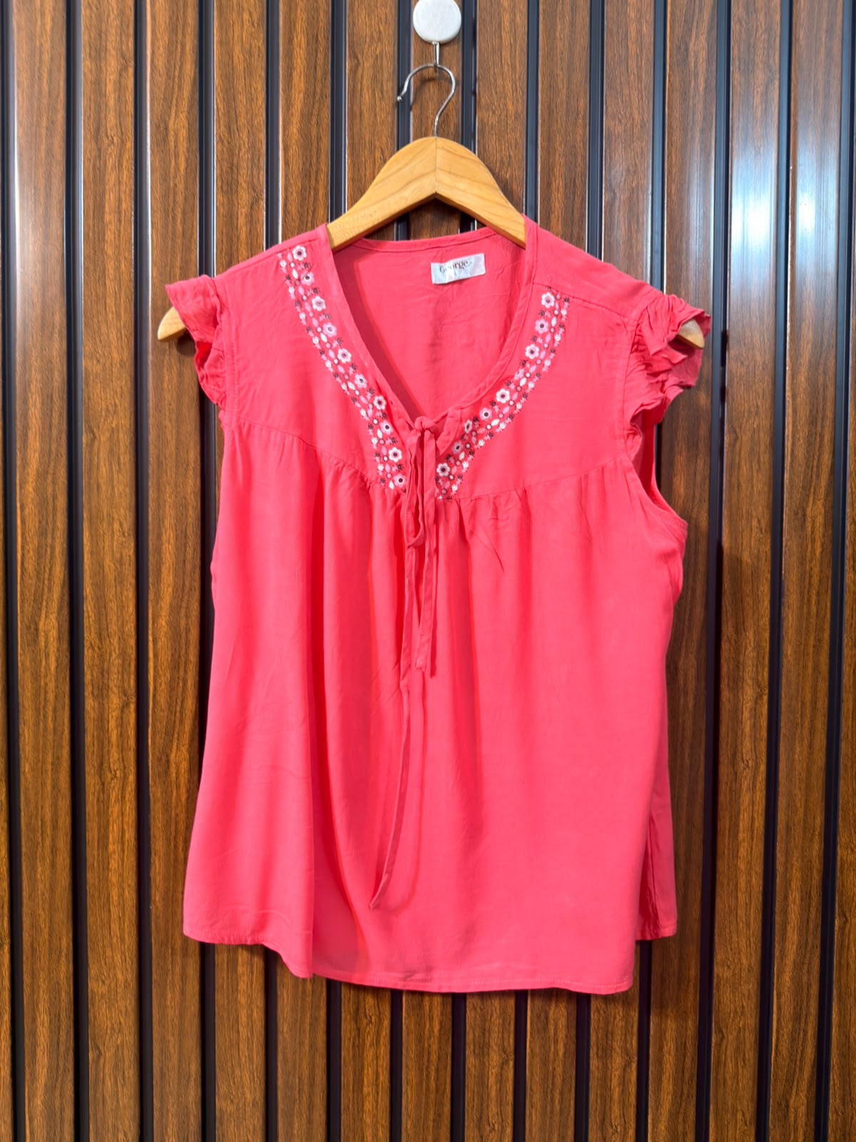 Chest 20  Lenght 24  Fabric linen Branded Women's Summer Top