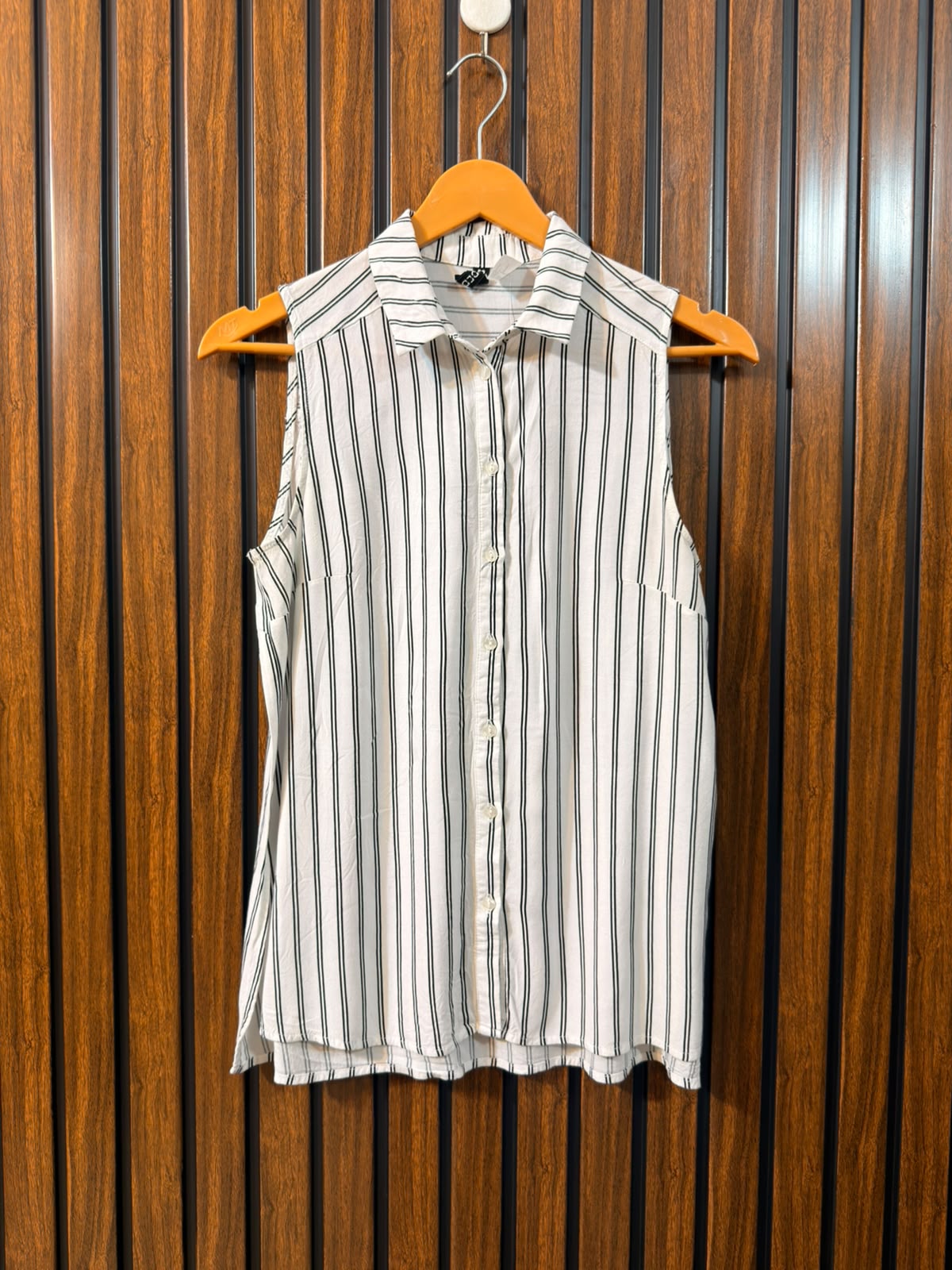 Chest 18  Lenght 25 to 26  Fabric linen Women's Summer Sleeveless Wear