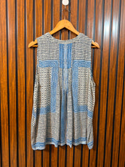 Chest 21  Lenght 27  Fabric Rayon Women's Summer Sleeveless Top Collection