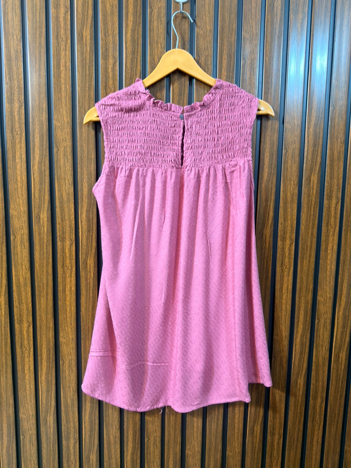 Chest 20  Lenght 26 to 29  Fabric linen Western Women's Summer Top