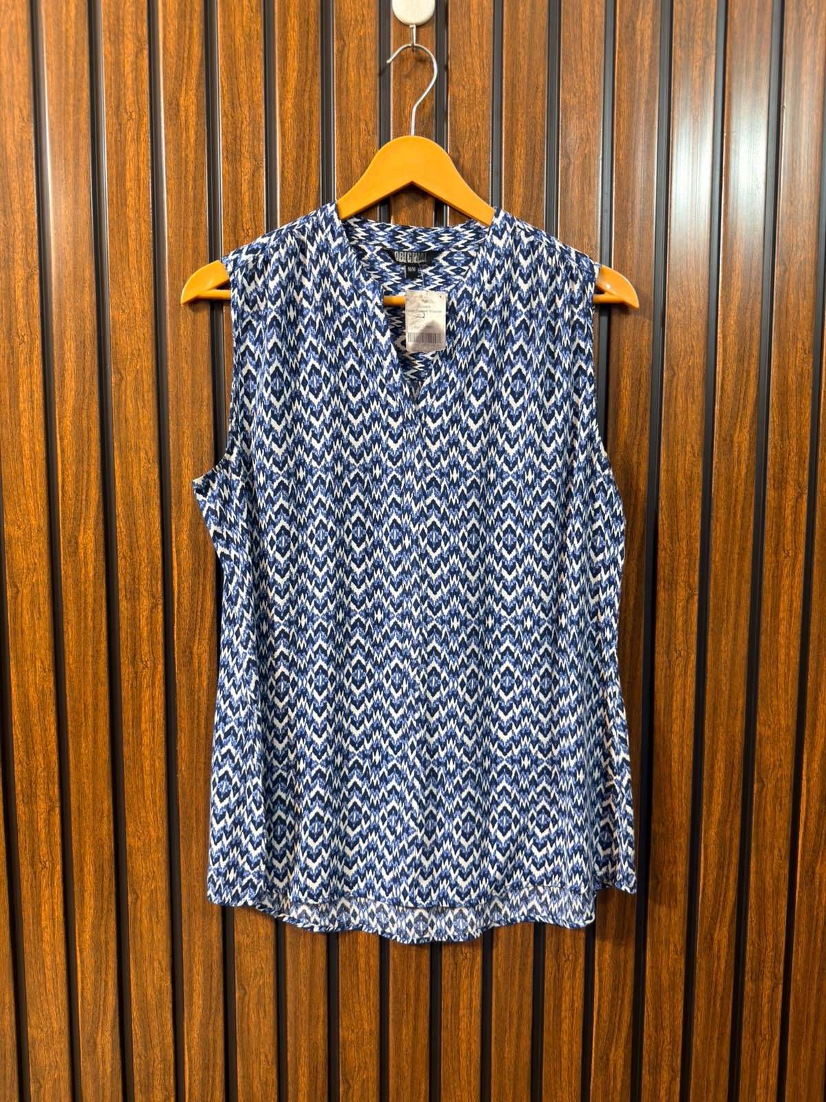 Chest 20  Lenght 27 T0 28  Fabric Linen Women's Sleeveless Top Collection