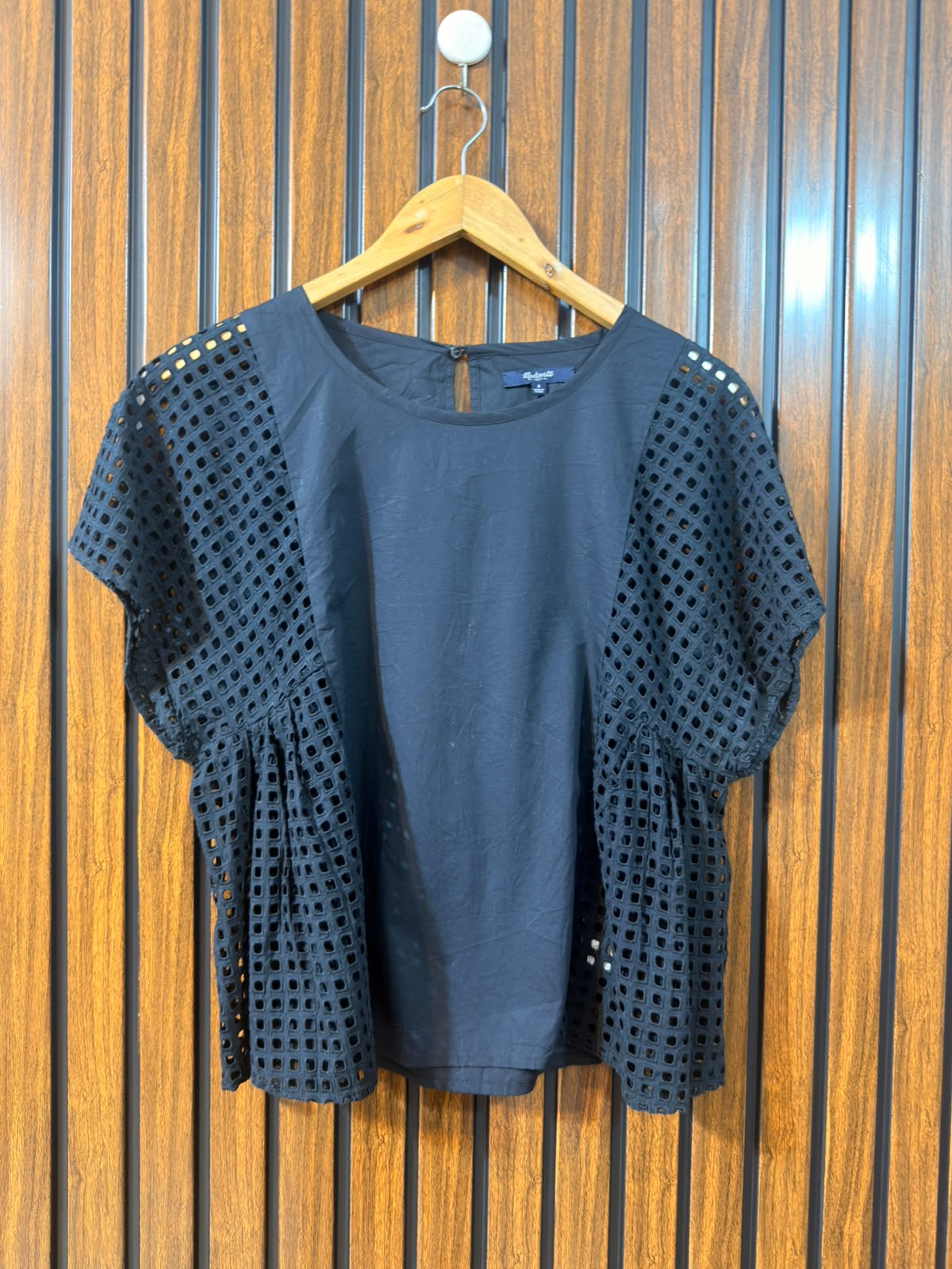 Chest 20  Lenght 22  Fabric Cotton Western Women's Sleeveless Top