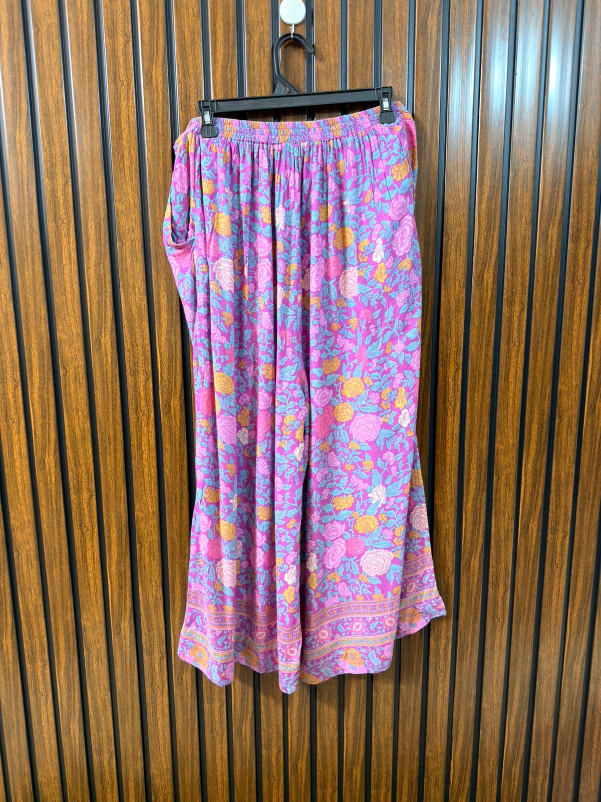 Waist 36  Length 37  Fabric linen Women’s Casual Collection Trouser