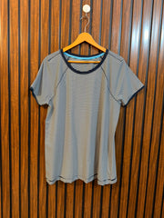 Chest 22  Lenght 28 Branded Western T Shirt