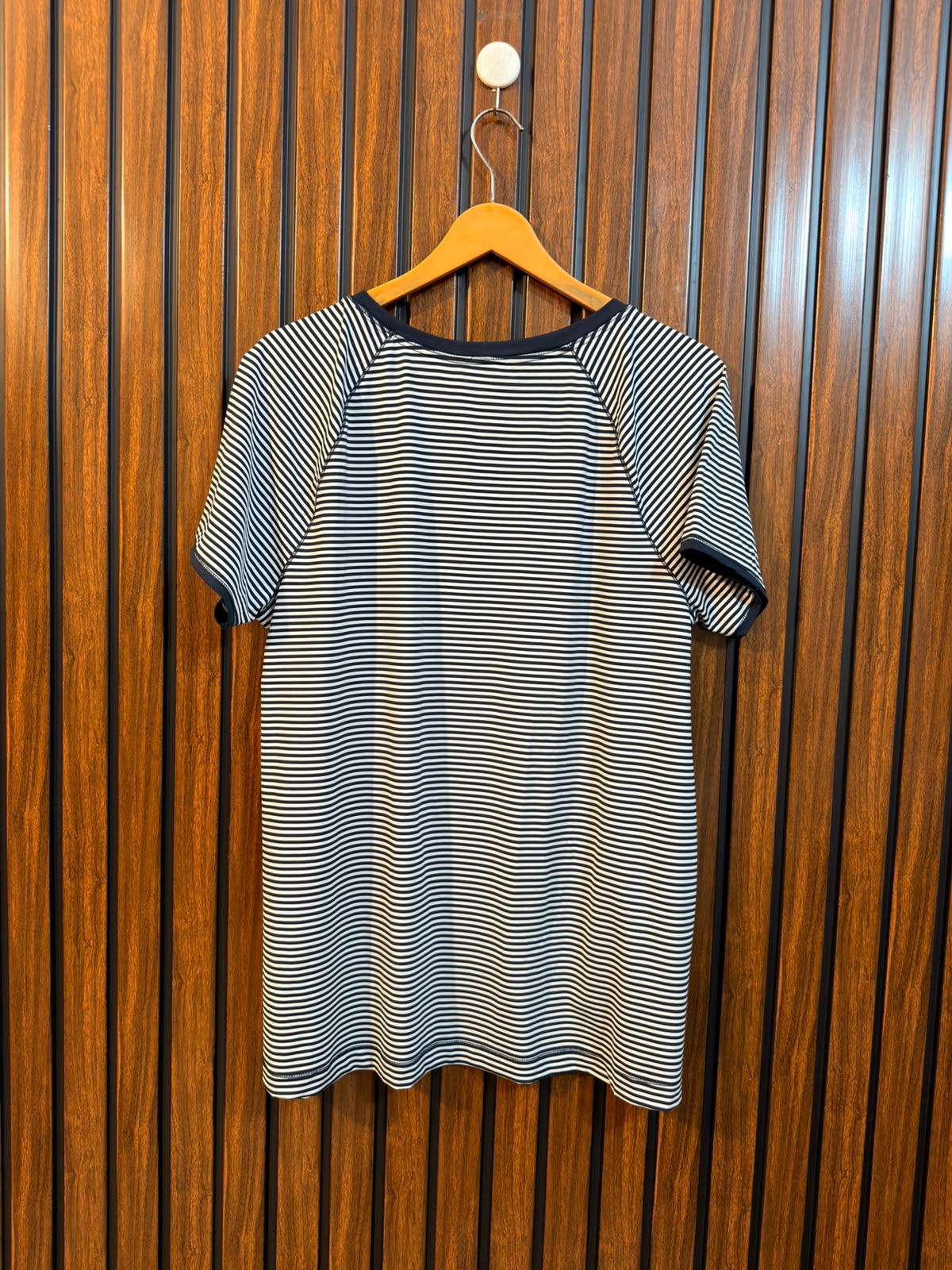 Chest 22  Lenght 28 Branded Western T Shirt