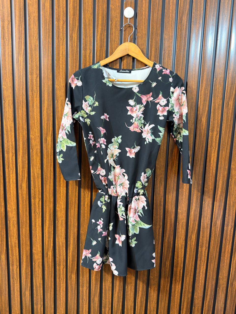 Chest 17  Length 32  Fabric Silk Western Womens Long Top Collection