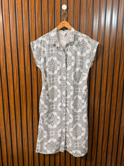 Chest 21  Length 44  Fabric  linen Womens Western Branded Long Top