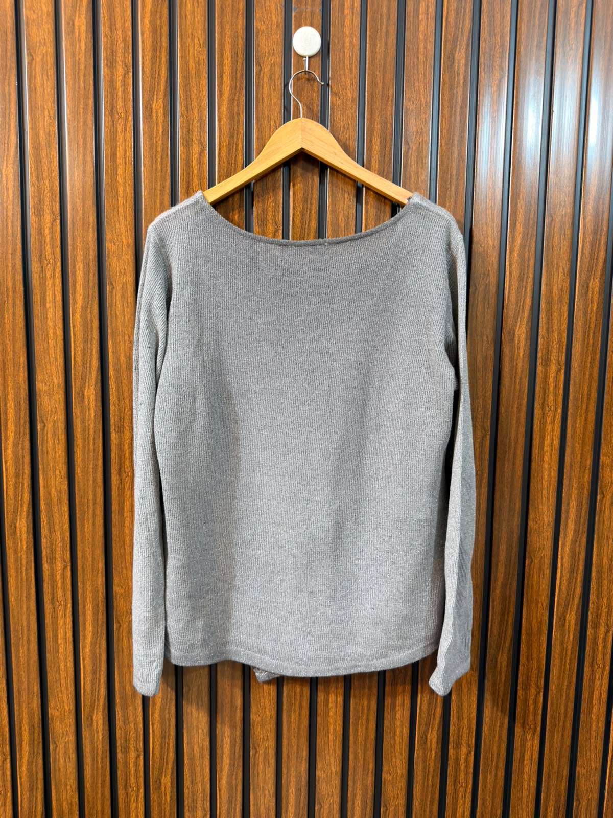 Chest 21  Length 25 Western Womens Winter Season Sweater