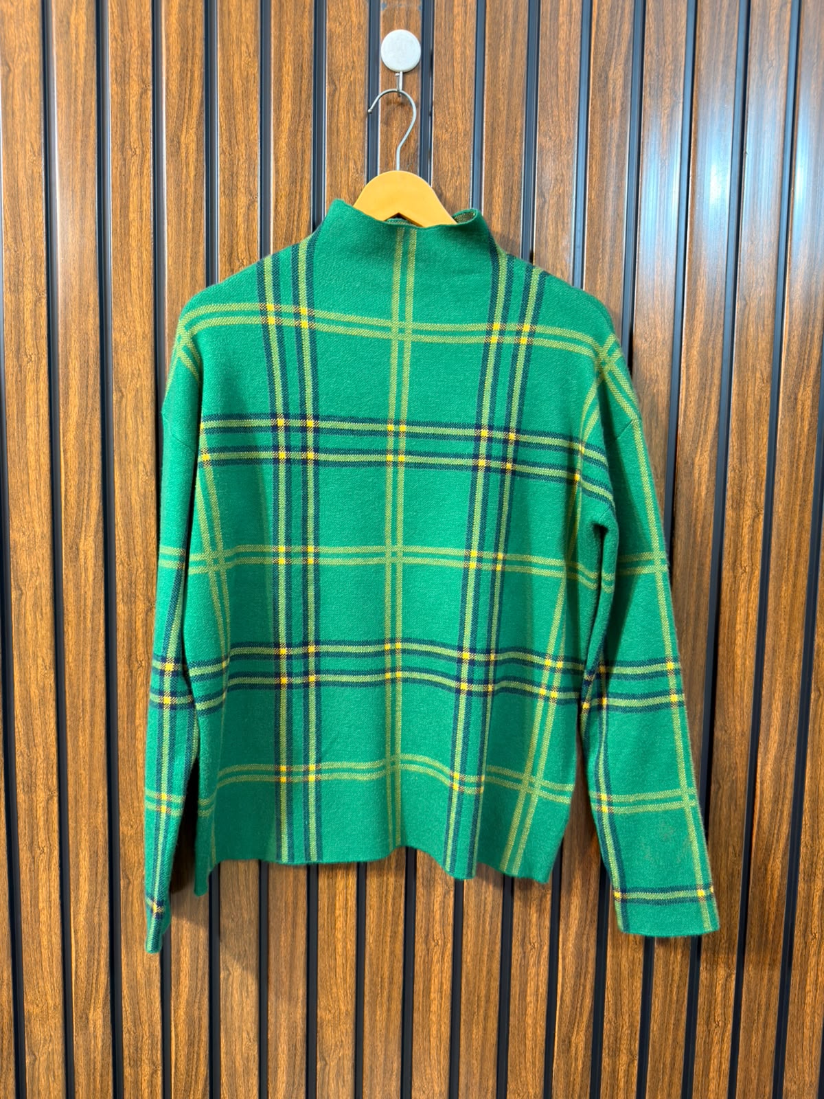 Chest 21  Length 24 Western Womens Winter Outfit Sweater