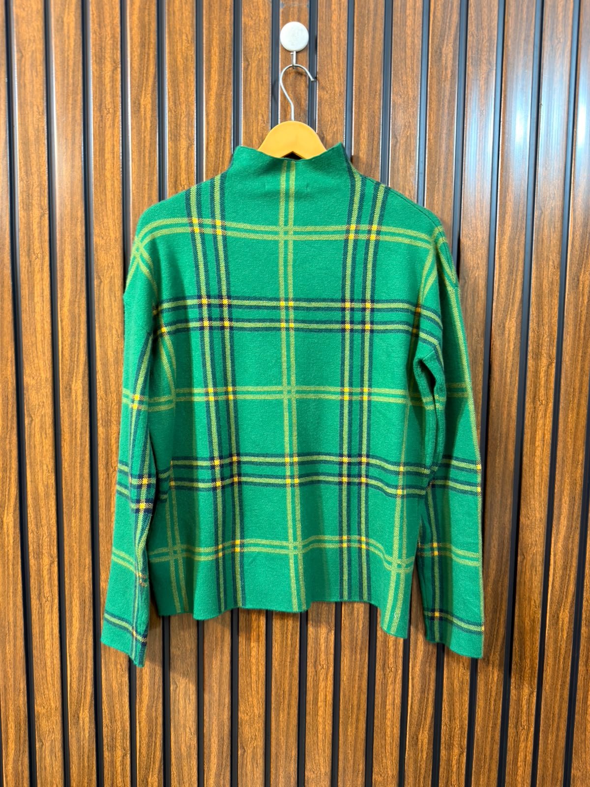 Chest 21  Length 24 Western Womens Winter Outfit Sweater