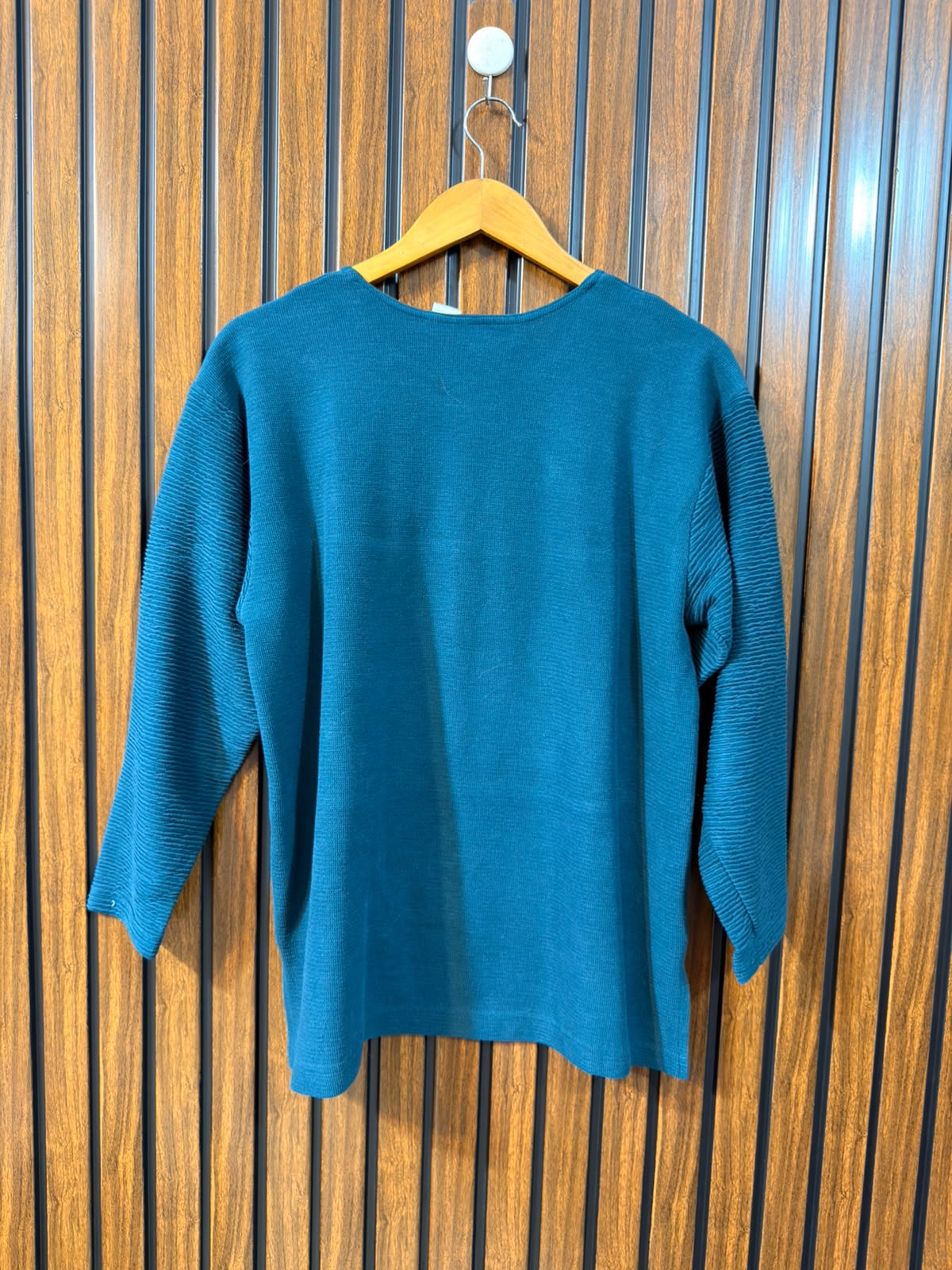 Chest 21  Length 27 Womens Winter Sweater