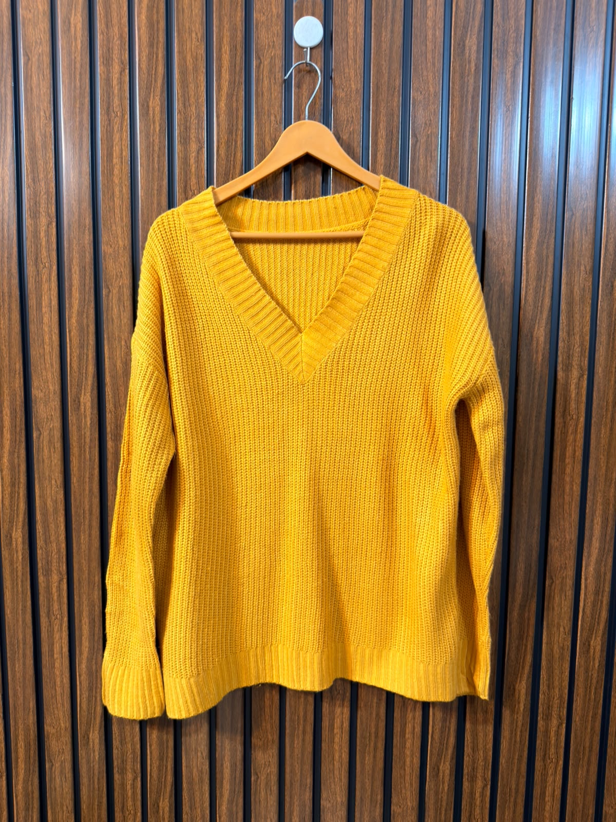 Chest 23 Baggy Style  Length 27 Western Womens Simple Sweater