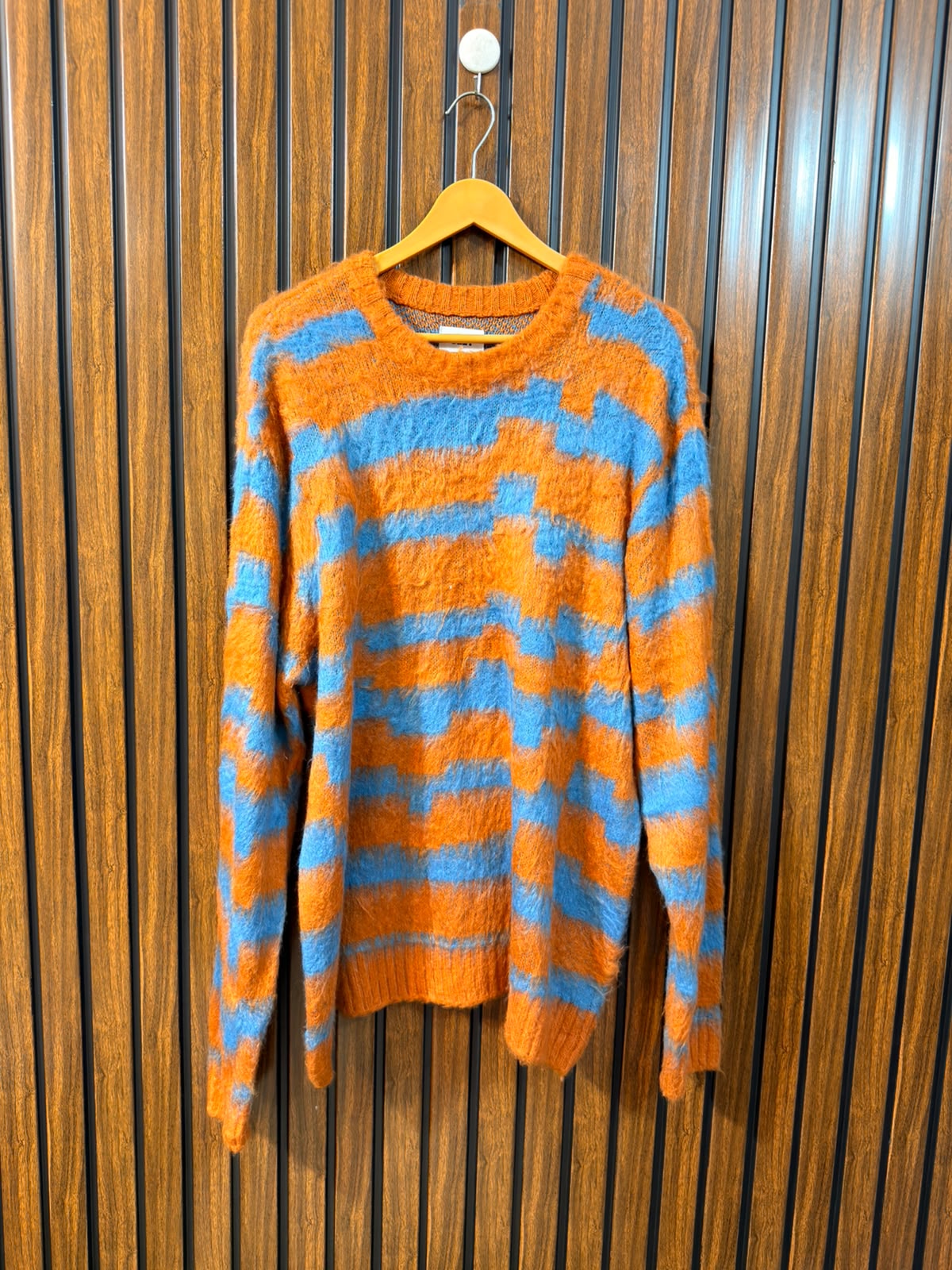 Chest 23  Length 28 Western Branded Womens Sweater