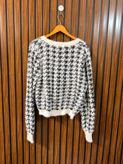 Chest 23  Length 22 Womens Winter Wear Sweater