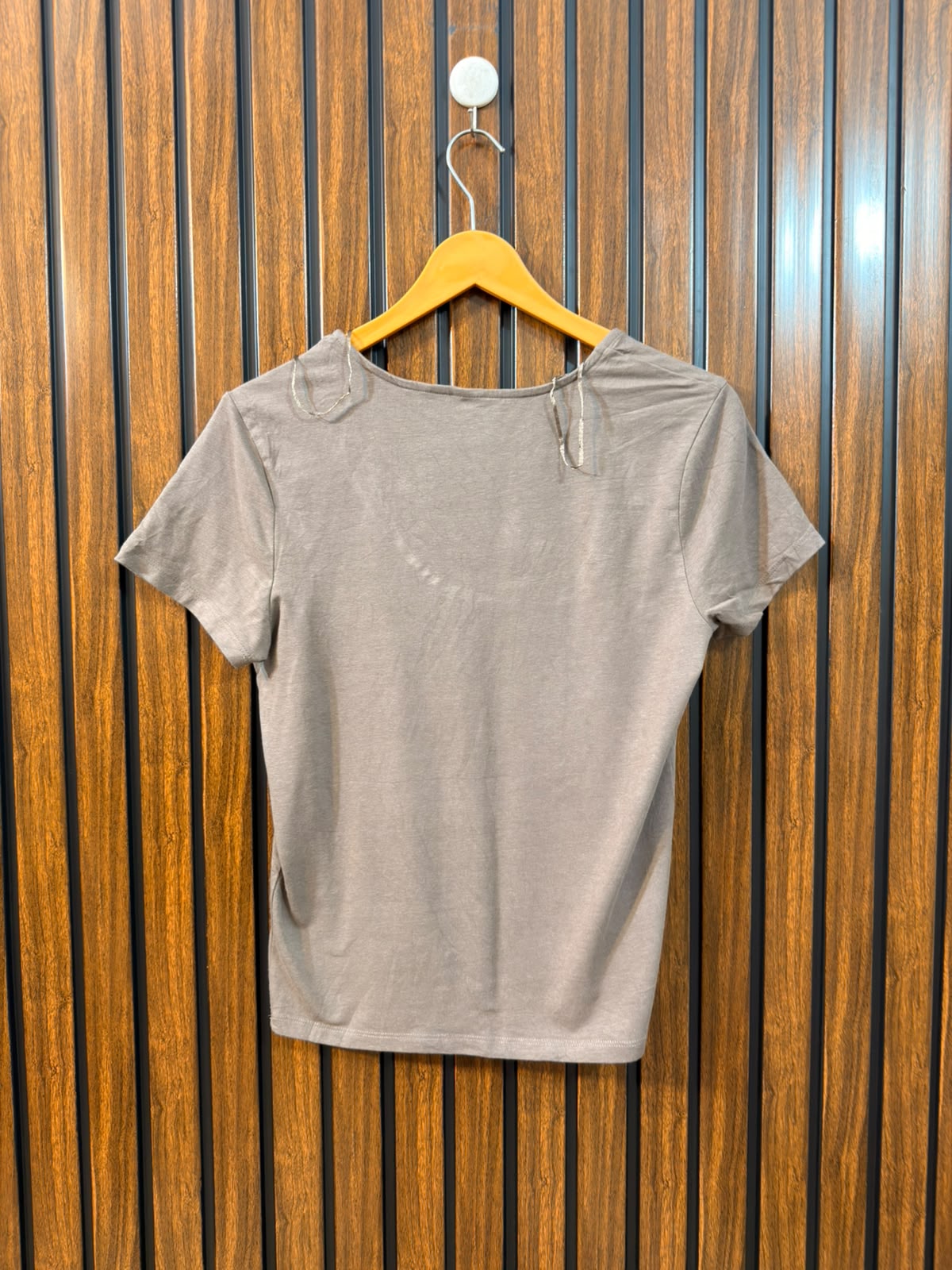 Chest 18  Length 21 Women Branded Casual T Shirt