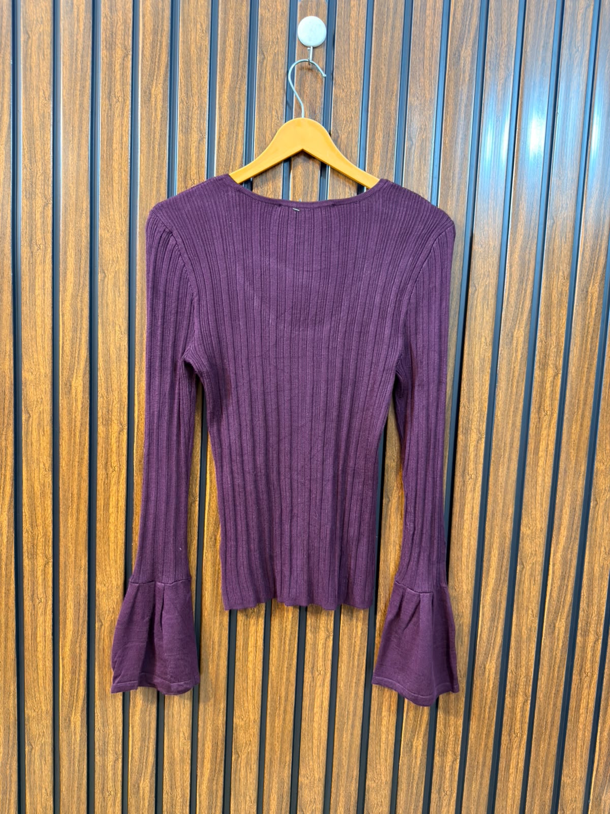 Chest 20  Length 24 Western Branded Womens Winter Collection Wear
