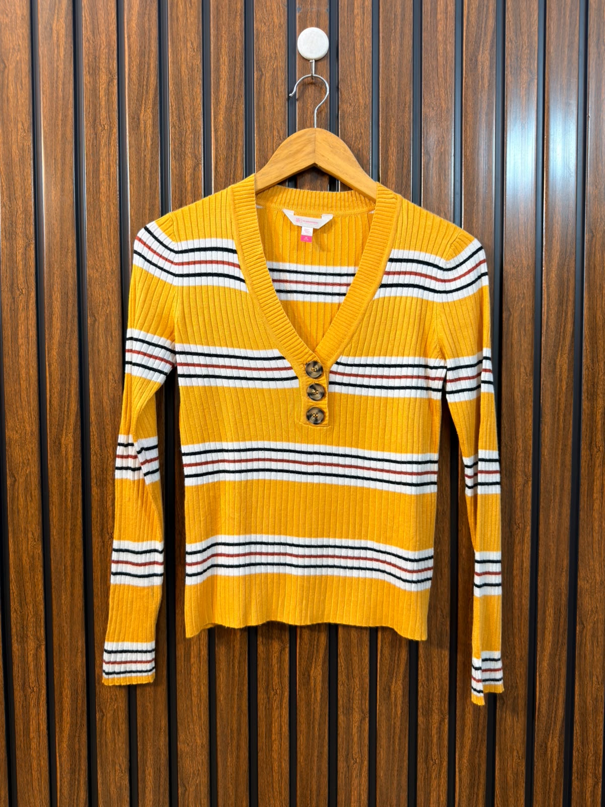 Chest 20  Length 21 Western Branded Womens Winter Wear