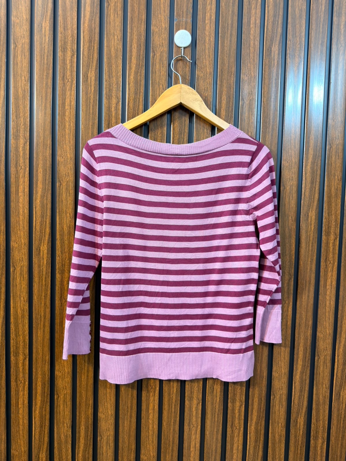 Chest 18  Length 23 Western Branded Womens Winter Top
