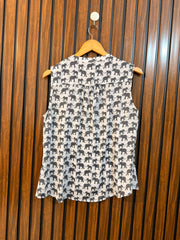 Chest 20  Length 22 To 24  Fabric Cotton Silk Western Sleevless top