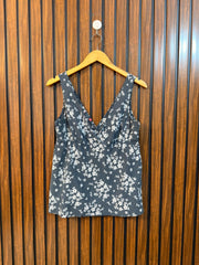 Chest 18  Length 24  Fabric linen Western Ladies Sleeveless Wear