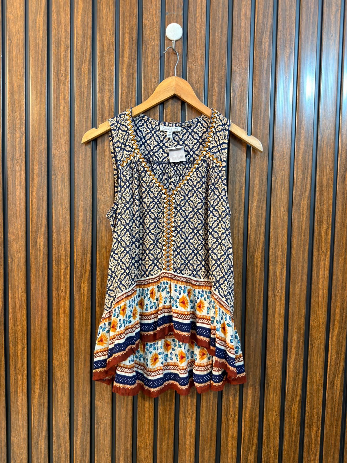 Chest 18  Length 19 to 25  Fabric Rayon Womens Western Branded Sleeveless Top