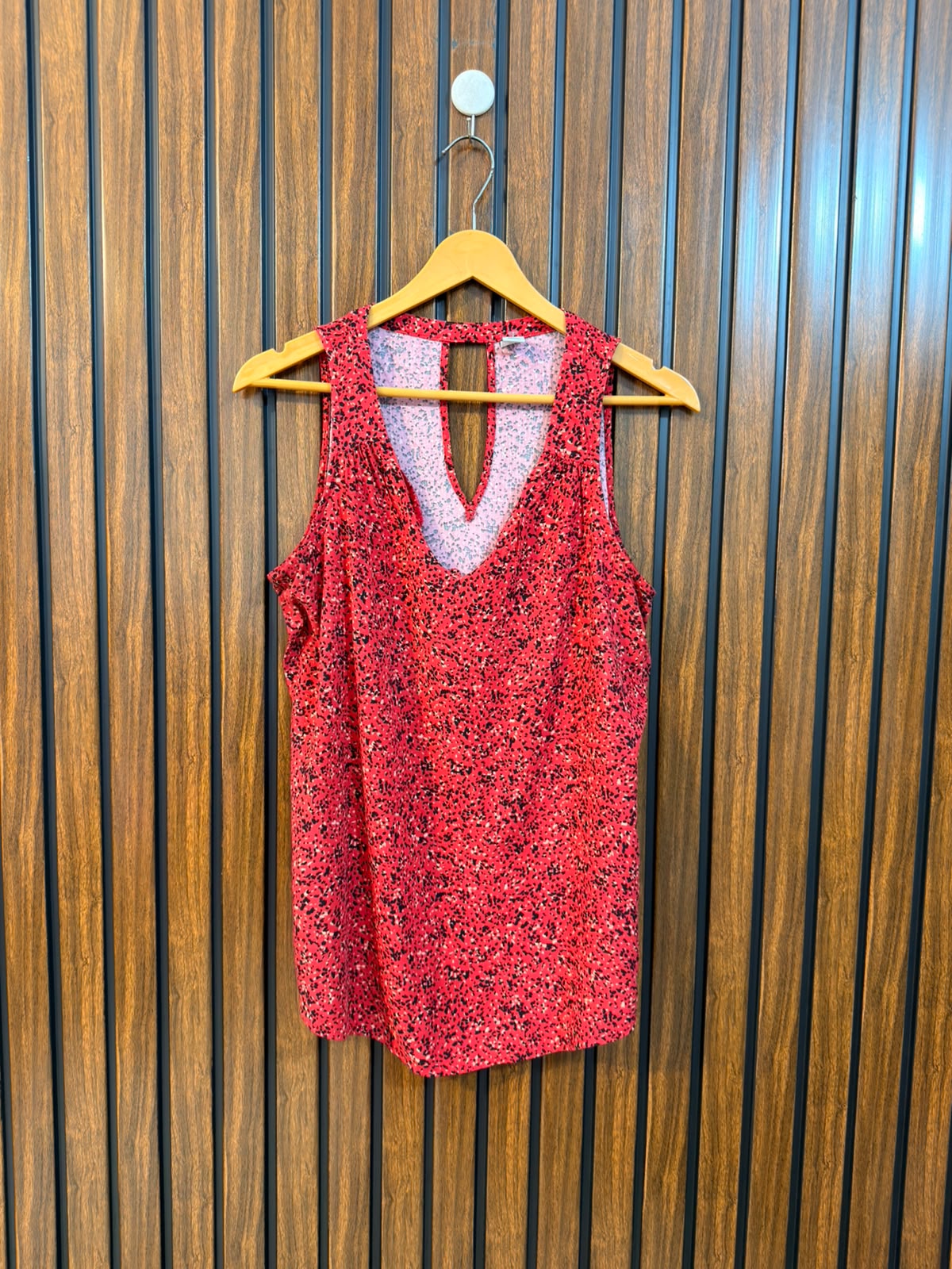 Chest 19  Length 26  fabric linen Western Branded Womens Sleeveless Wear
