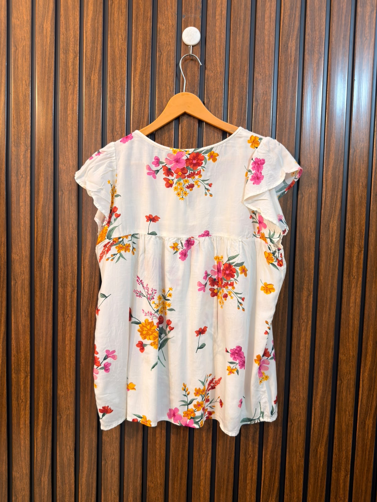 Chest 19  Length 25 Fabric linen Womens Western Sleeveless Collection