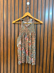 Chest 20  Length 24  fabric Rayon Branded Womens Western Sleeveless Top