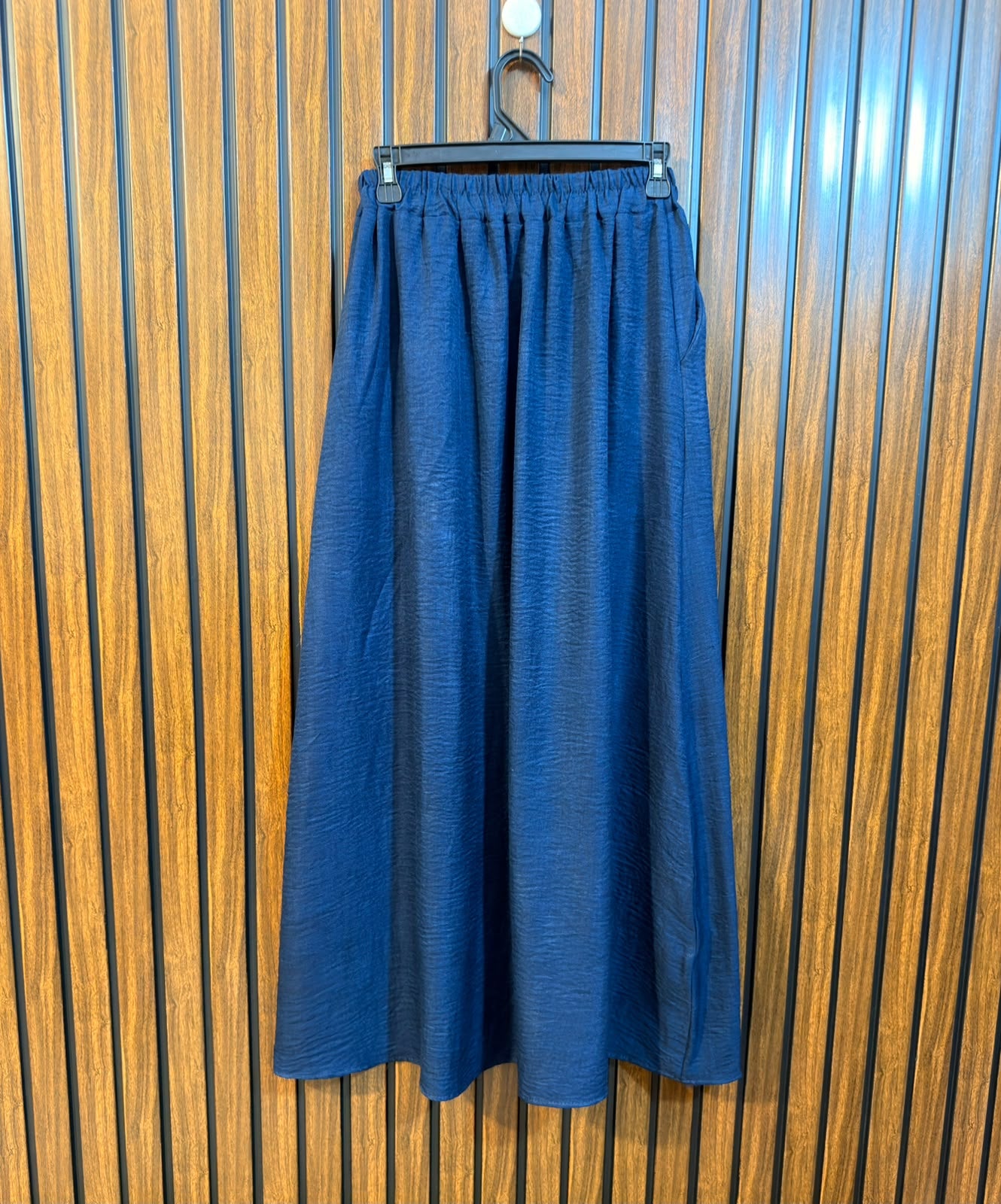 Waist 32  Lenght 37  Fabric cotton silk Branded Women's Wear Skirt