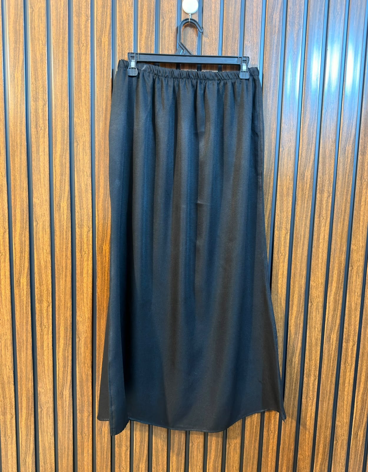 Waist 34  Lenght 37  Fabric silk Women's Branded Skirt Collection