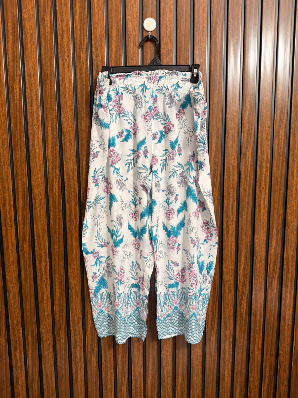 Waist 40  Length 34  Fabric Linen Western Branded Womens Trouser Store