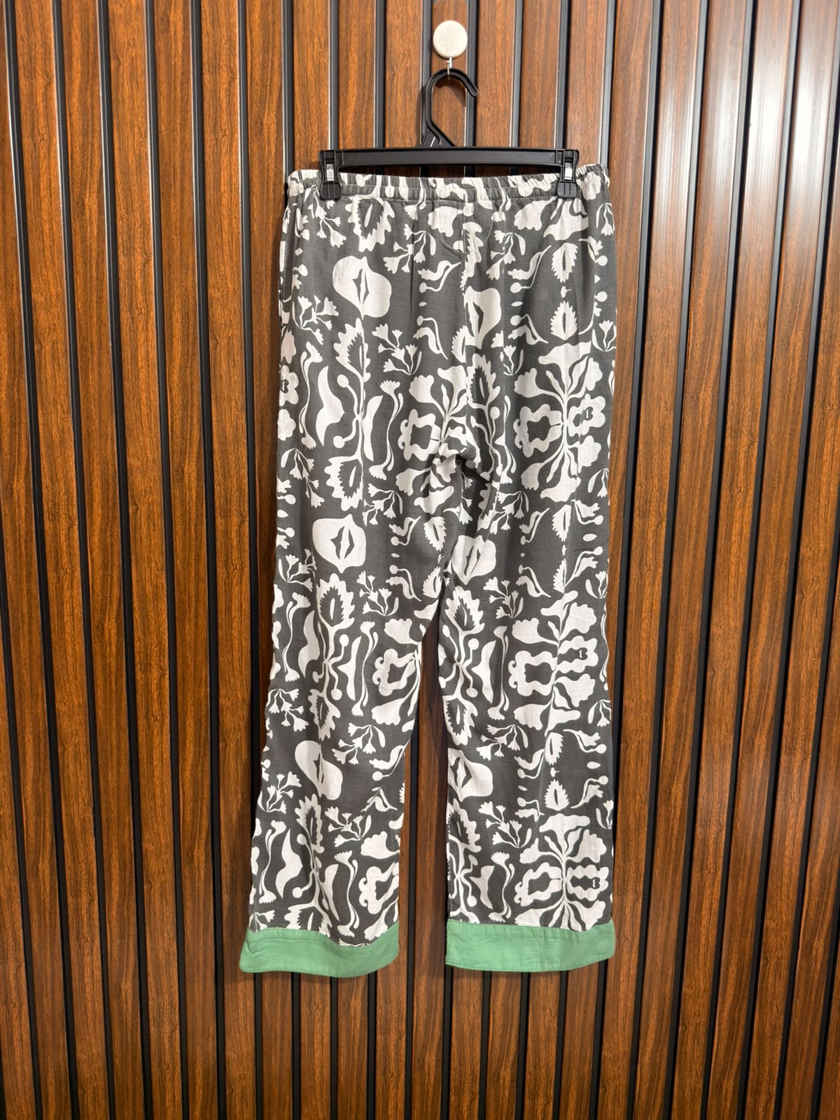 Waist 30  Length 38  Fabric Cotton Western Branded Womens Trouser Apparel Collection