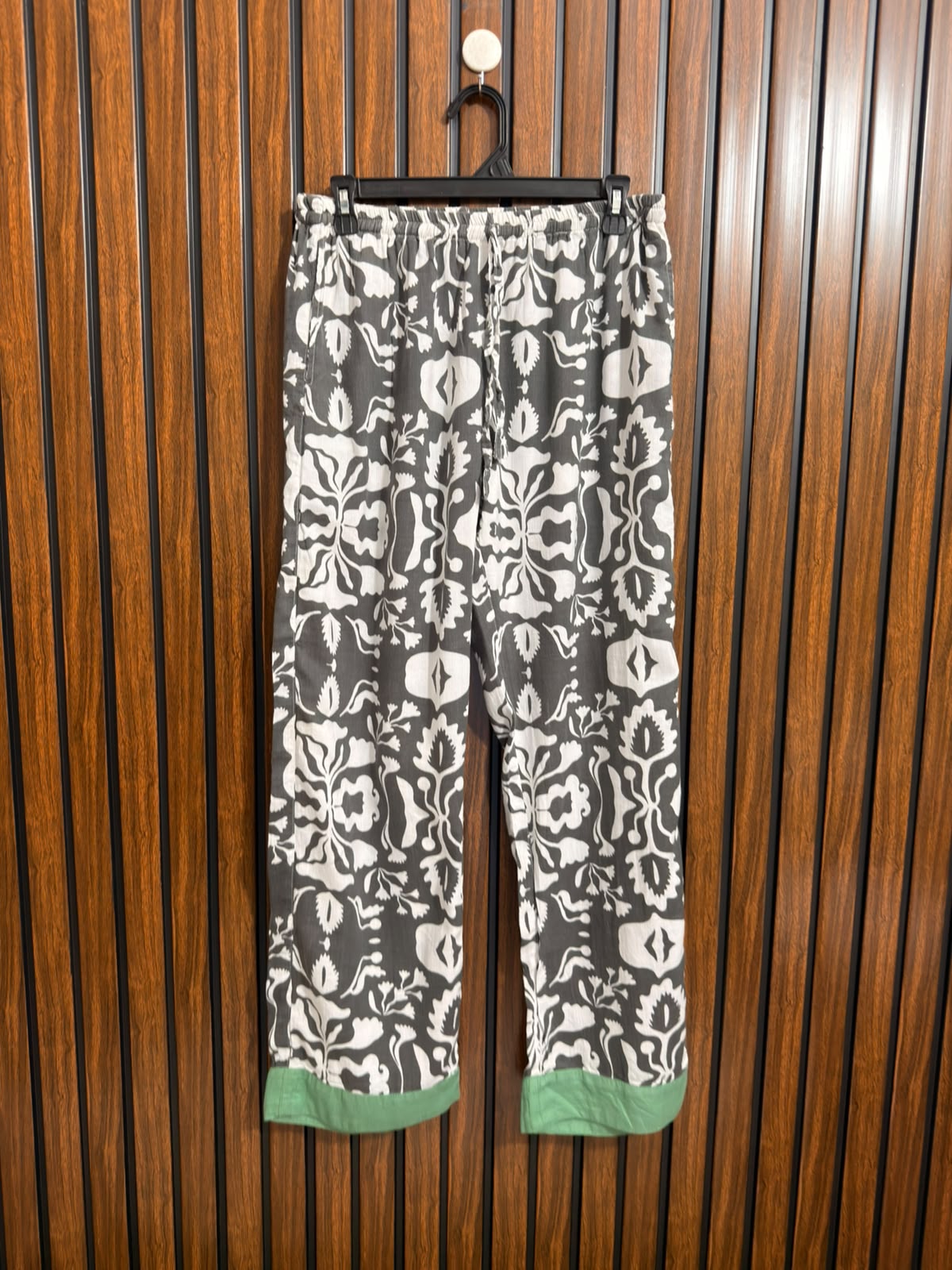 Waist 30  Length 38  Fabric Cotton Western Branded Womens Trouser Apparel Collection