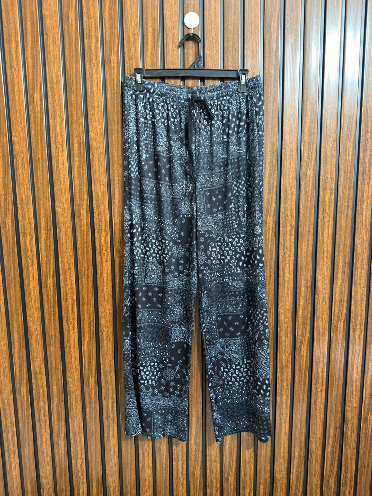 Waist 30  Length 39  Fabric Silk Jersey Western Branded Womens Trouser Clothing Wear
