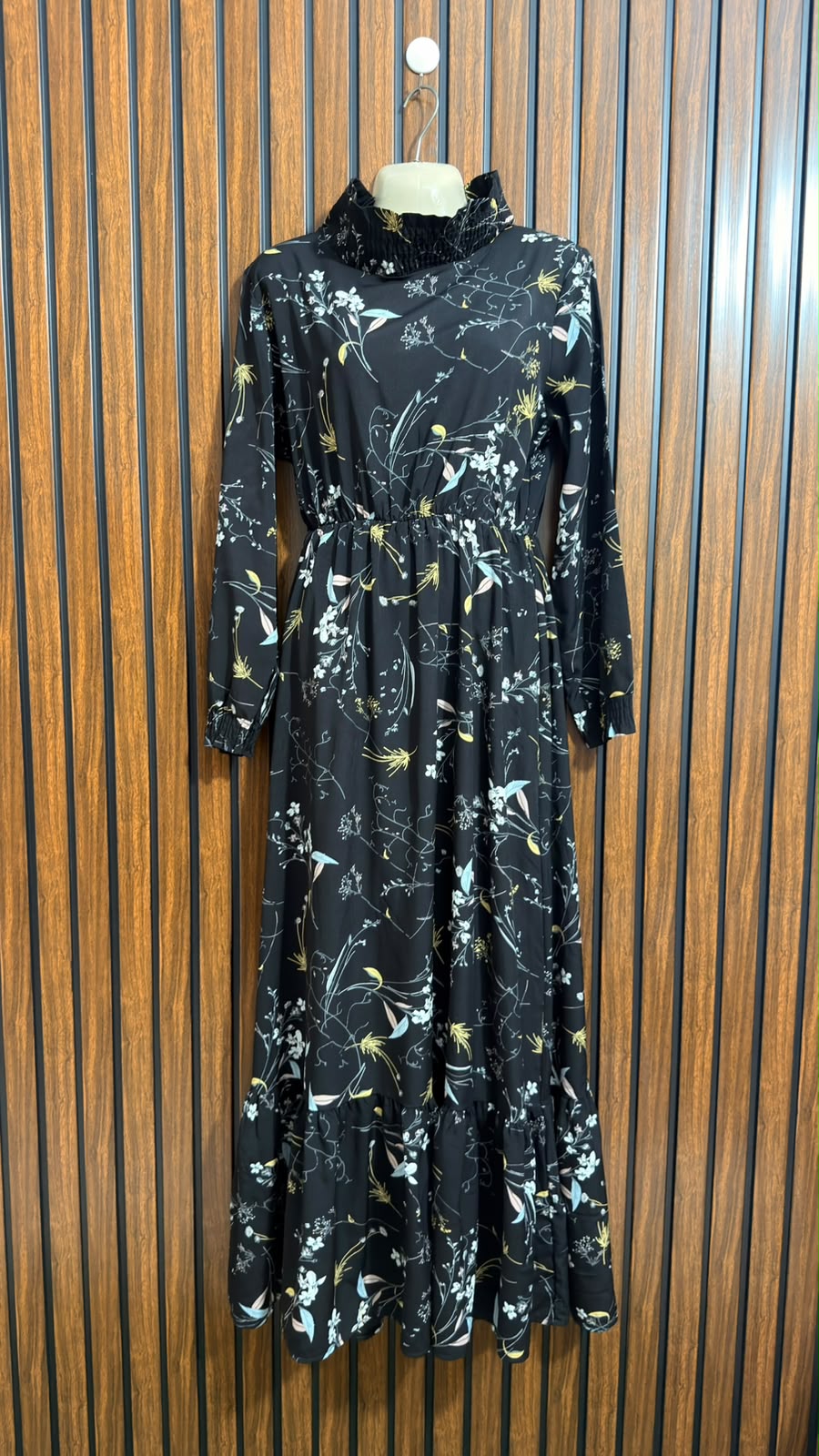 Chest 21  Lenght 54  Fabric Silk Branded Western Long Maxi Dress