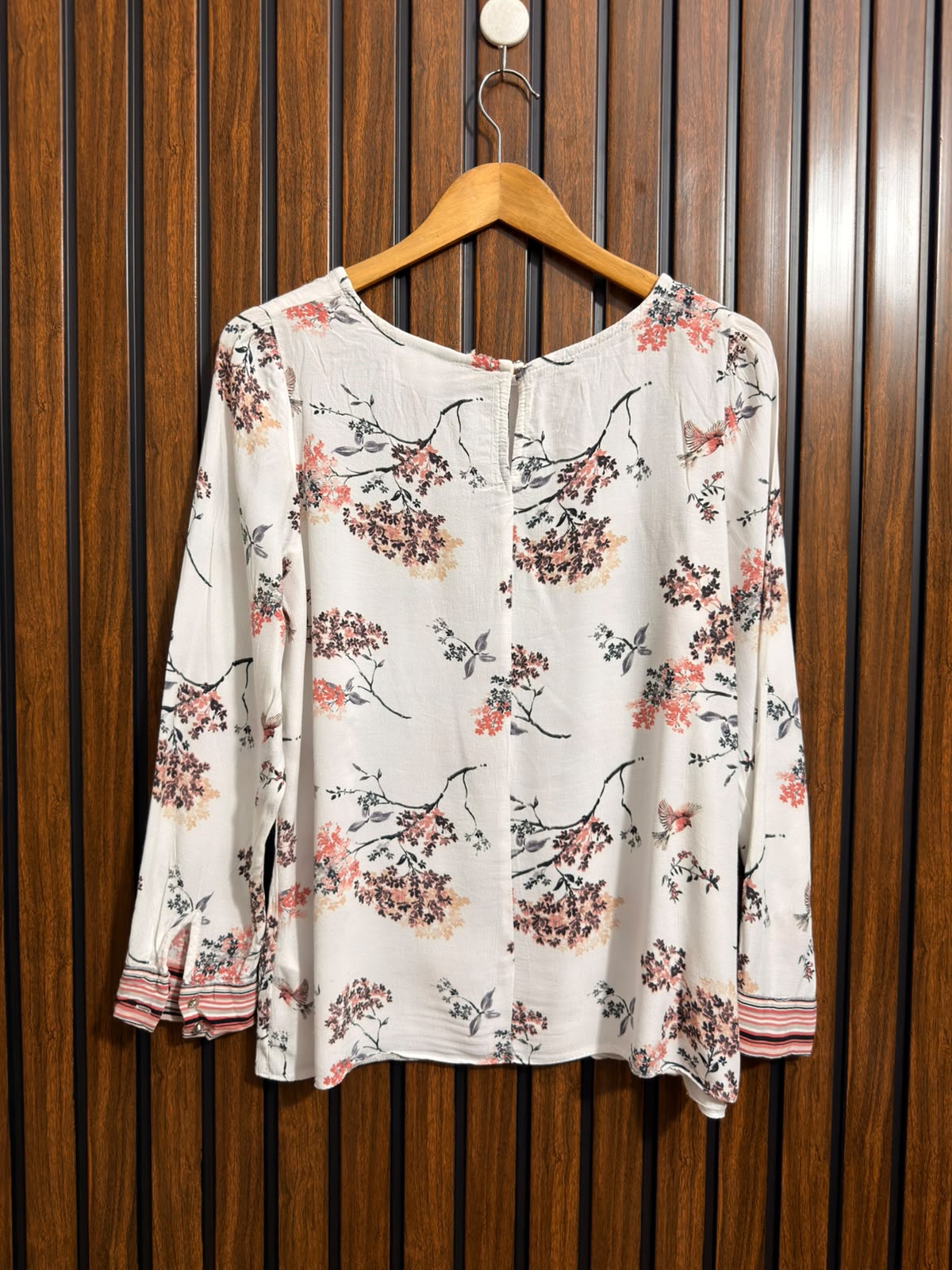 Chest 19  Lenght 24  Fabric Georgette Western Womens Branded Top Full Sleeve
