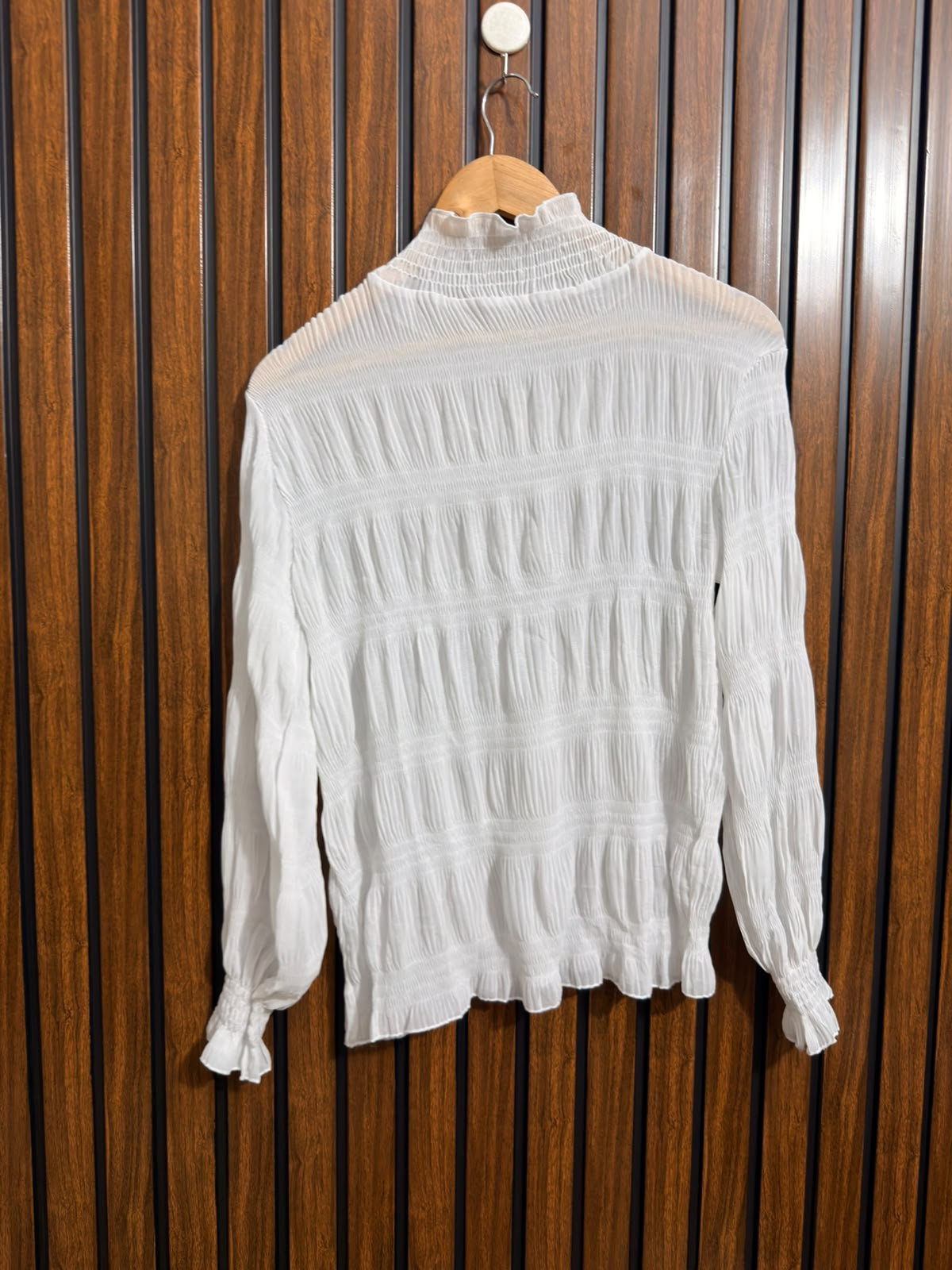 Chest 20  Lenght 24  Fabric Chiffon Womens Branded Full Sleeve Top