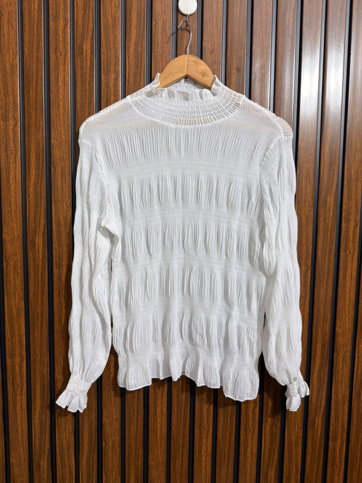 Chest 20  Lenght 24  Fabric Chiffon Womens Branded Full Sleeve Top