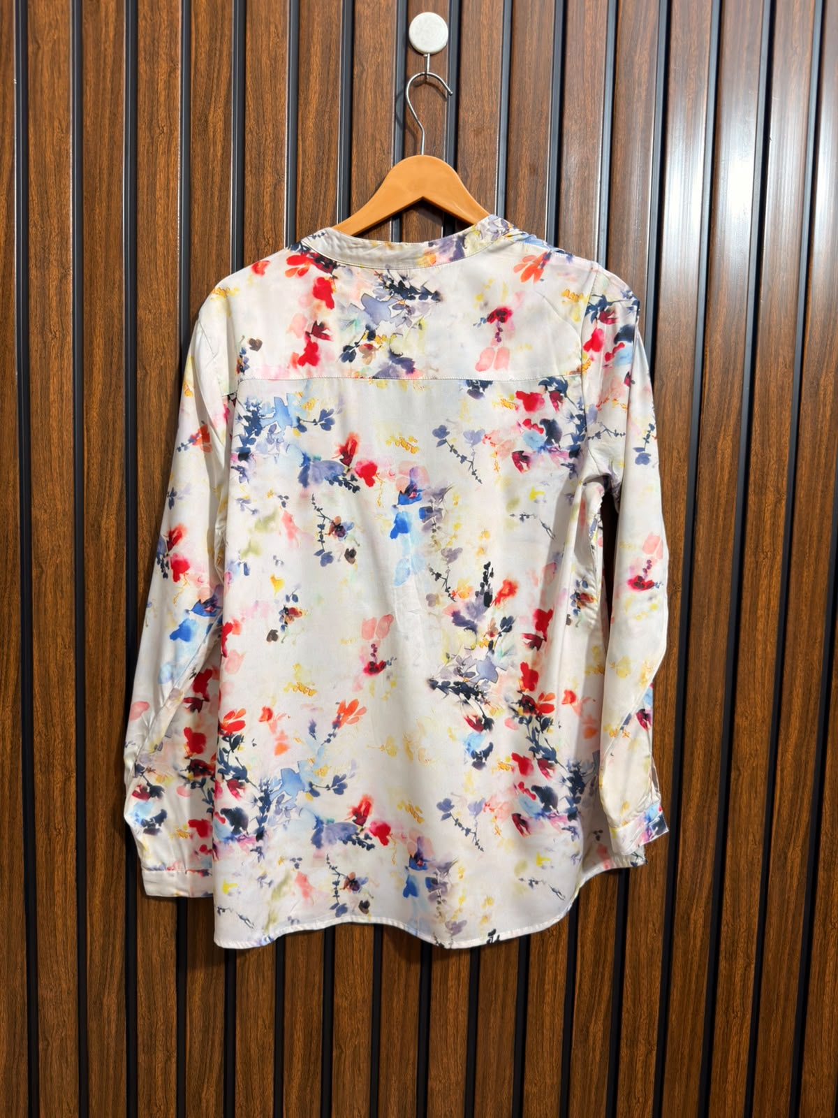 Chest 20  Lenght 27  Fabric silk Western Womens Branded Full Sleeve Top