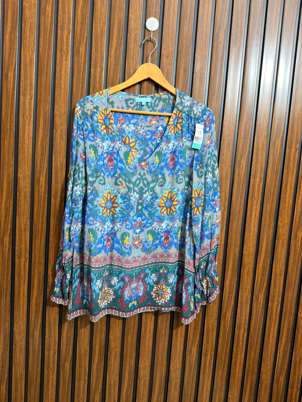 Chest 18  Lenght 27  Fabric Chiffon Womens Branded Full Sleeve Top