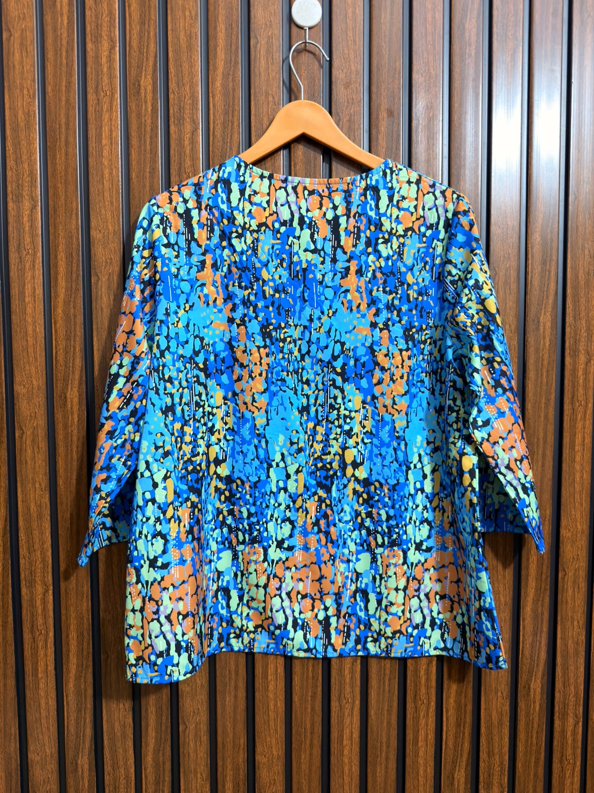 Chest 20  Lenght 25  Fabric silk Western Womens Top Full Sleeve