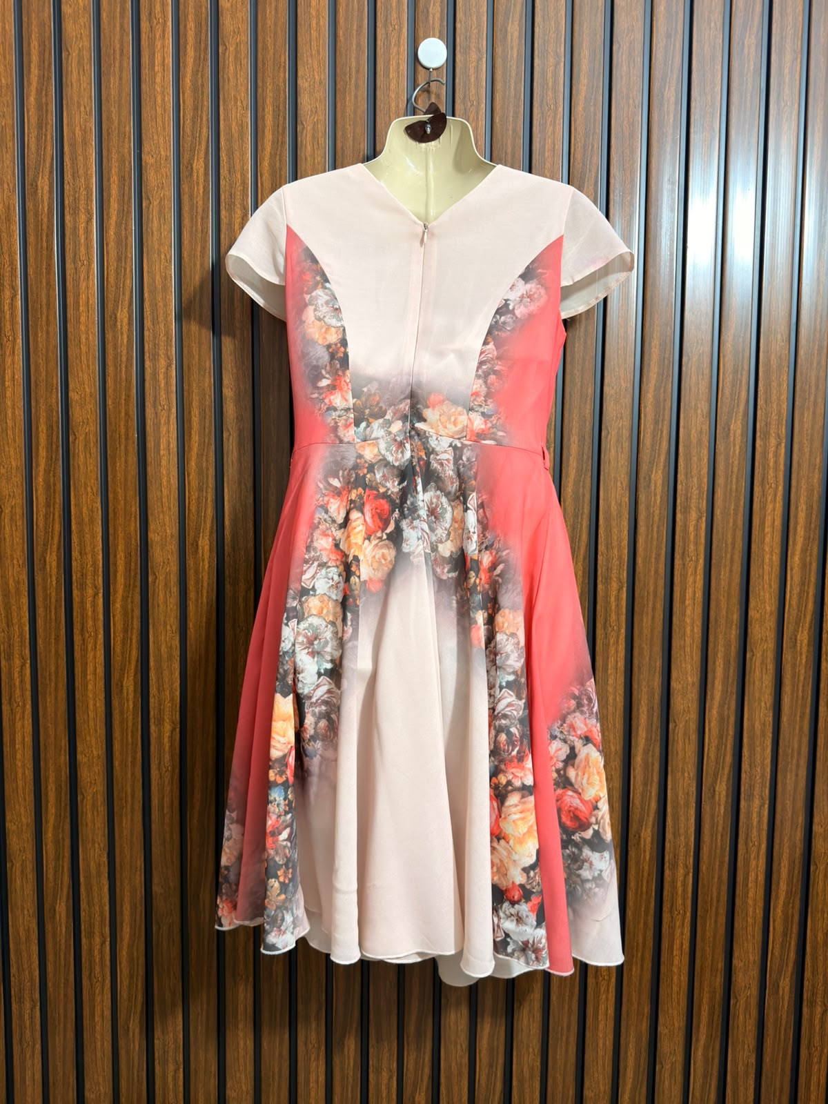 Chest 18  Lenght 40  Fabric chiffon Western Branded Mini Dress