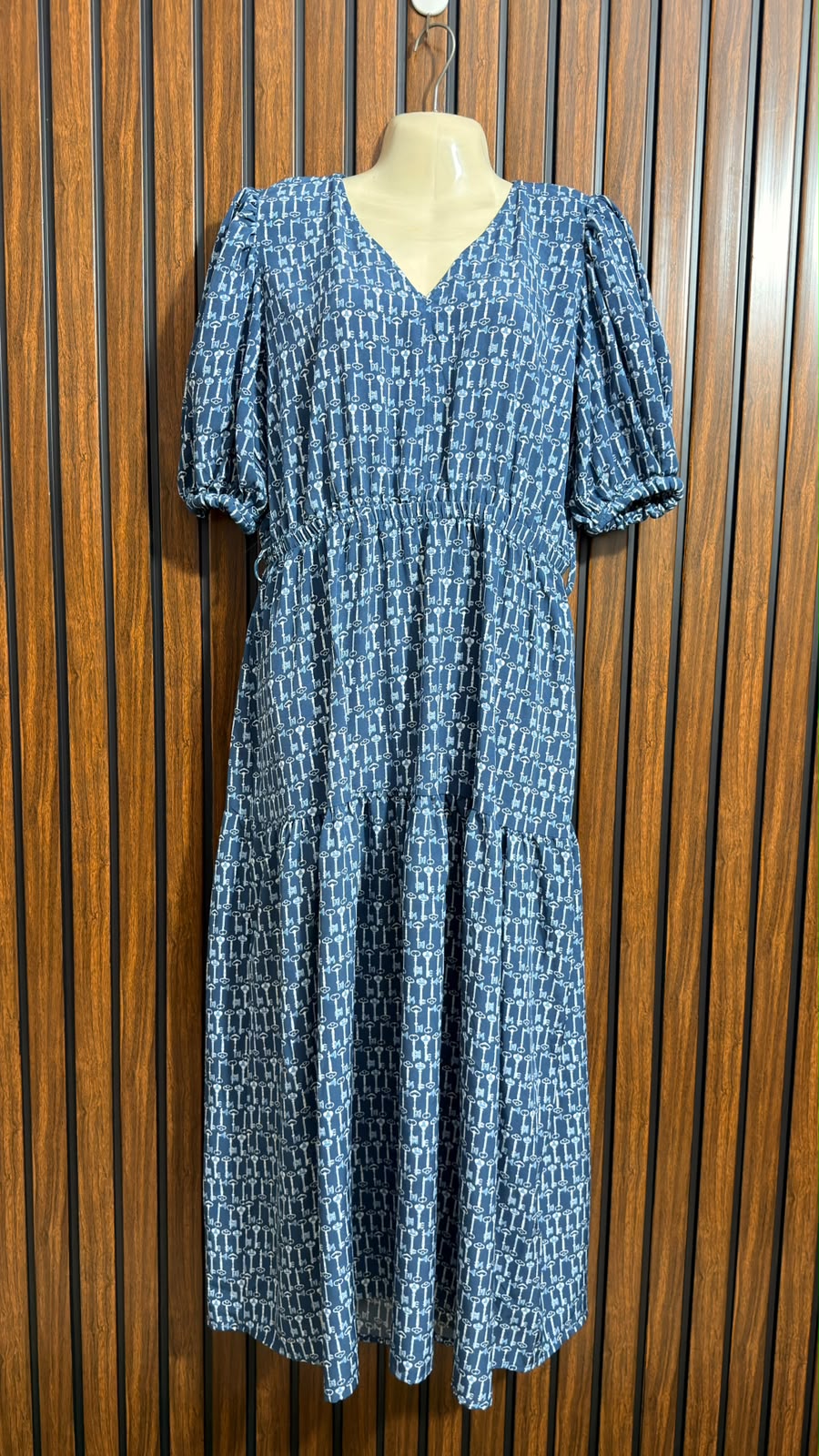 Chest 20  Lenght 50  Fabric cotton silk Western classic long maxi