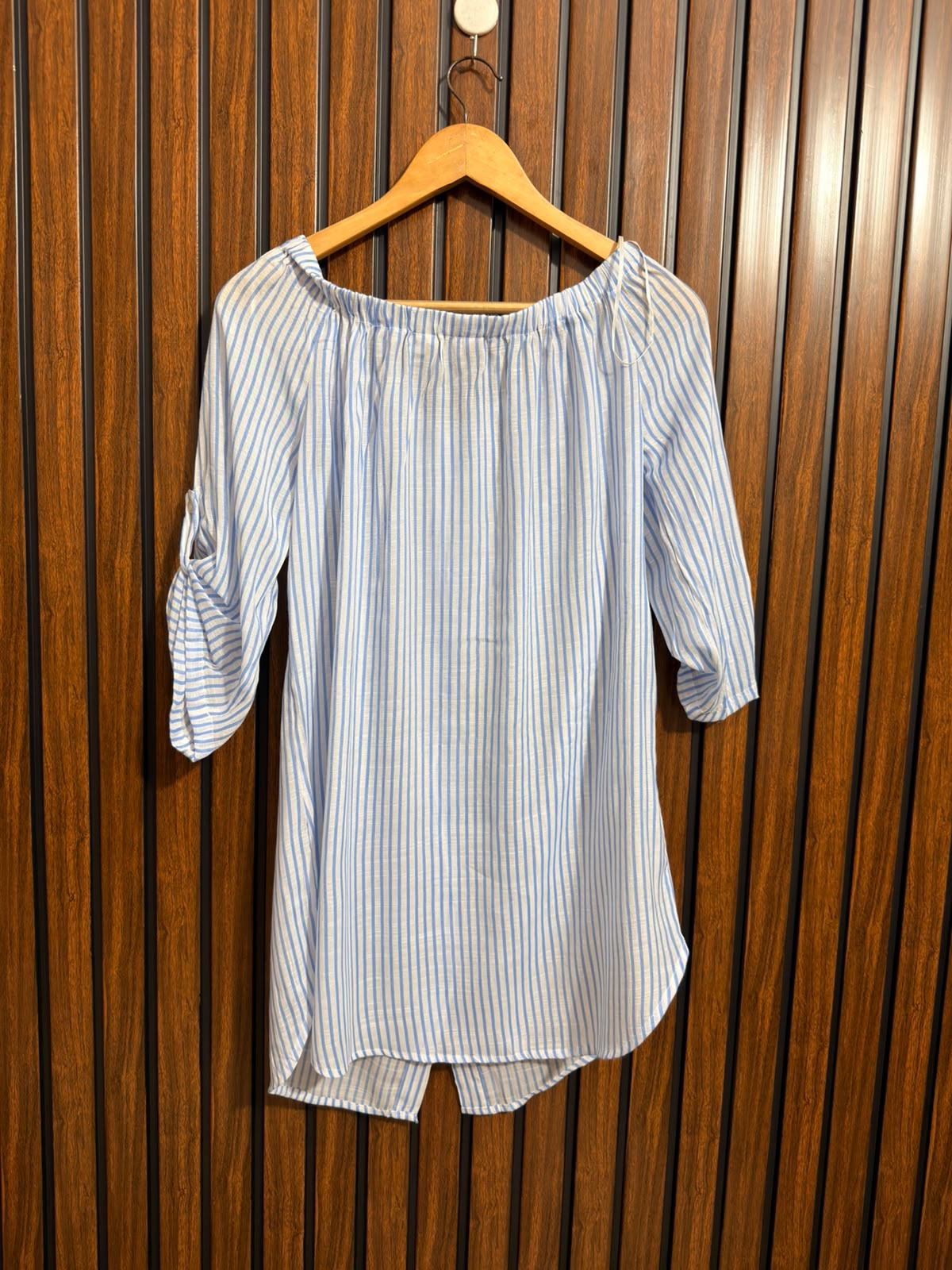 Chest 20  Lenght 28  Fabric Cotton Silk Branded Full Sleeve Womens Top